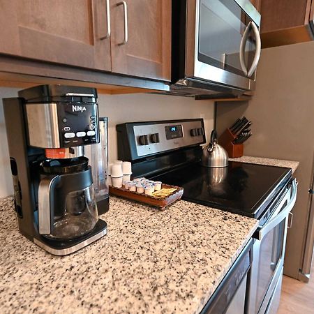 2 Bedroom Brand New Apartment Near Mayo, Park Free Рочестер Екстер'єр фото